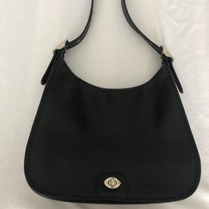 Vintage Coach black leather messenger/crossbody
